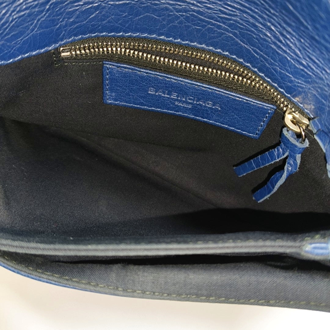 Authenticated pre-owned  Classic City Lambskin Blue - Crossbody Bag at Looply