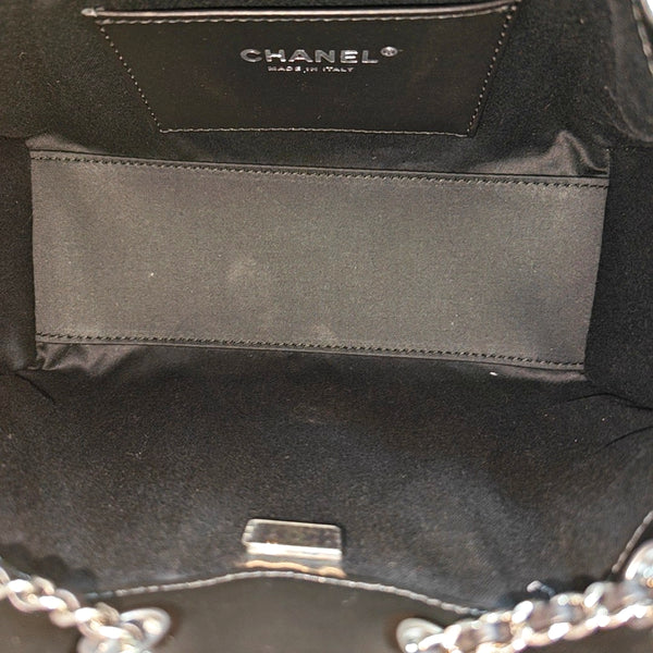 CHANEL 25 Mini Quilted Calfskin Black