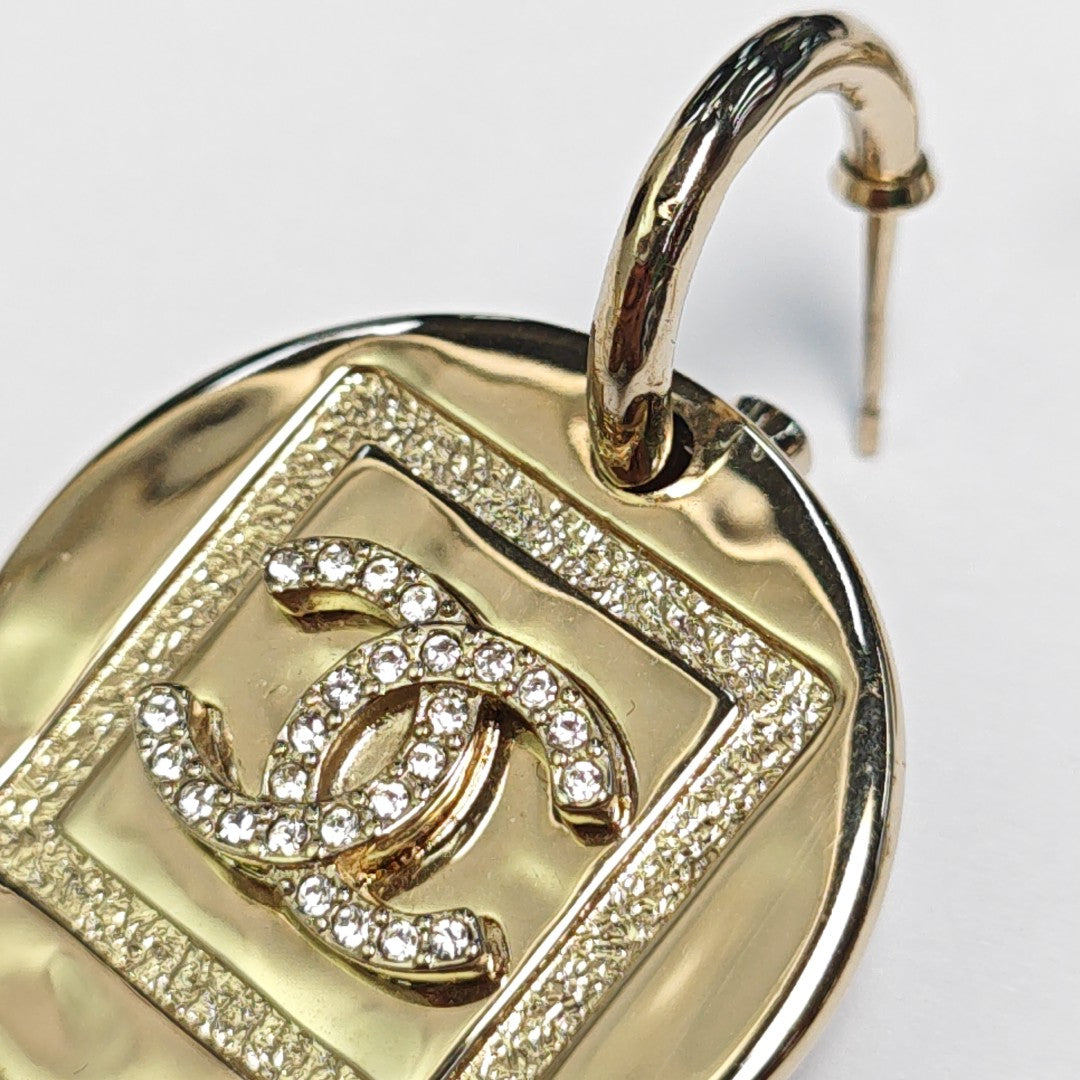 Metal Gold Earrings