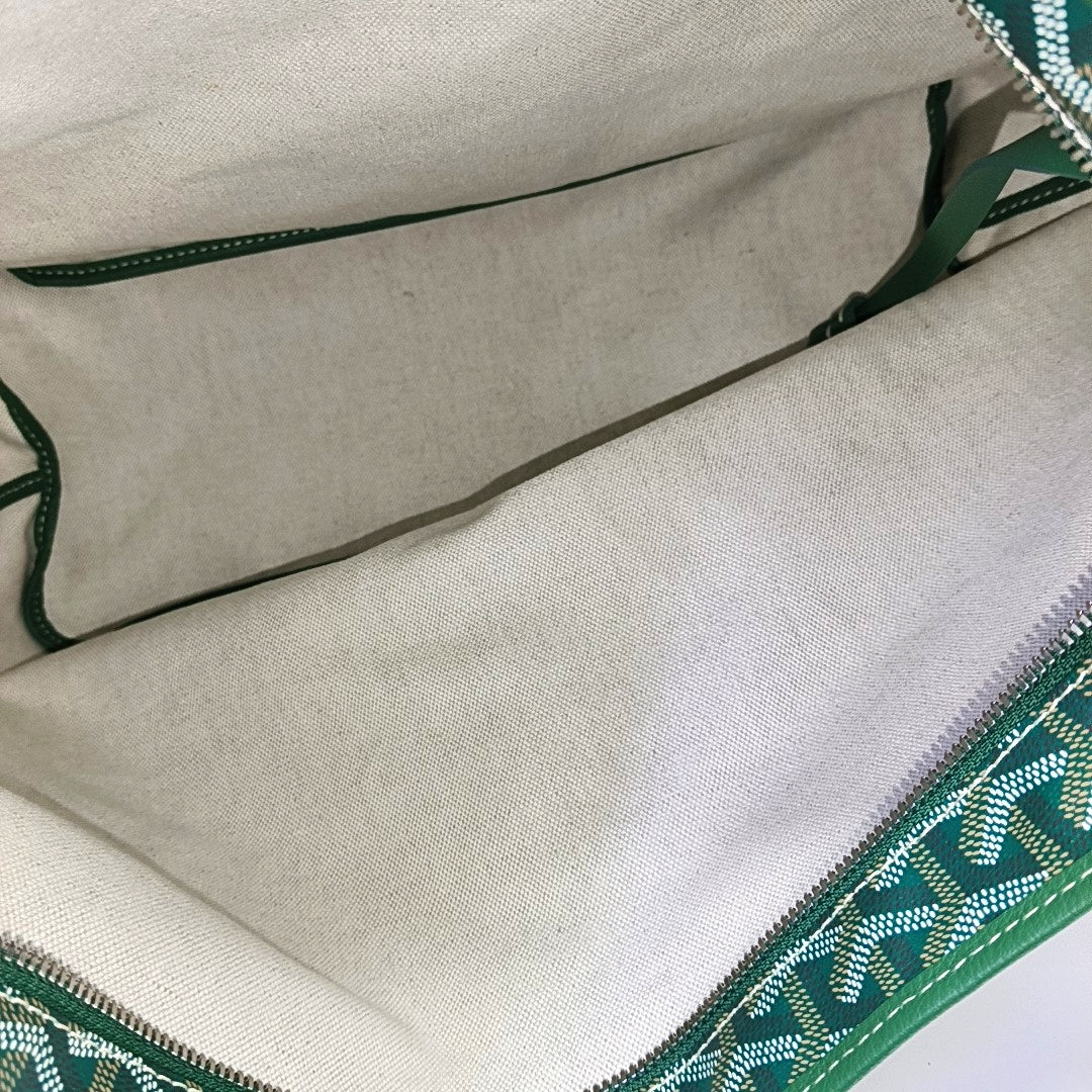 Hobo Coated Canvas Green