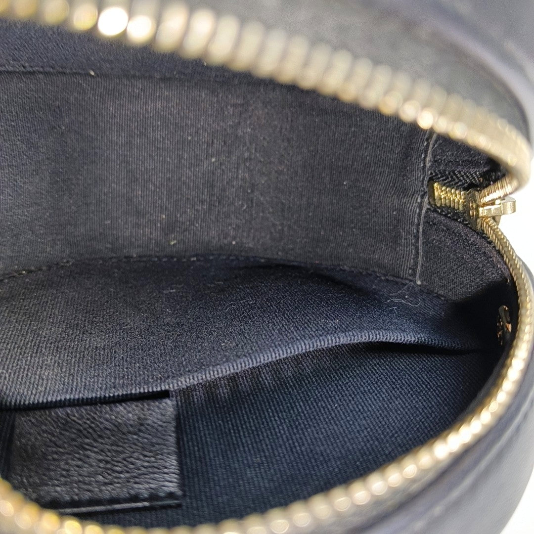 ROUND Quilted Lambskin Black
