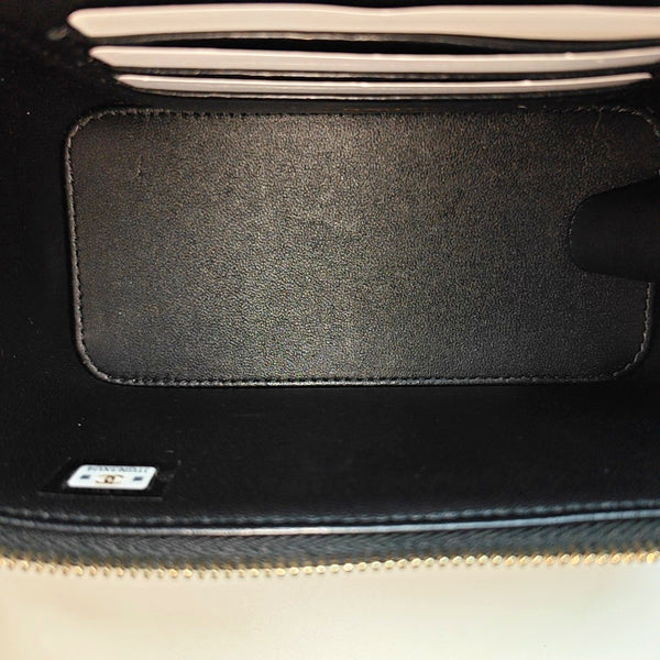 VANITY CASE Small Quilted Lambskin Black