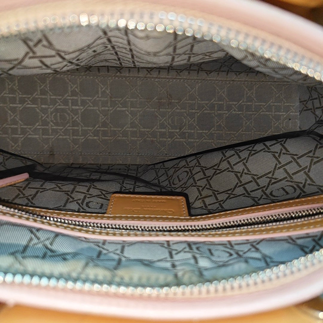 Authenticated pre-owned  Lady Dior Large Cannage Patent Leather Yellow - Tote Bag at Looply