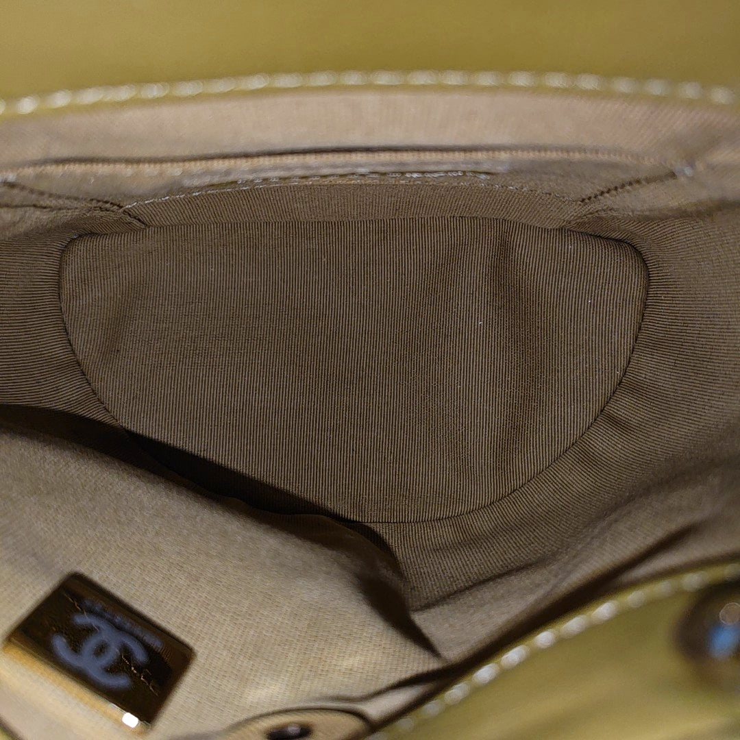 DUMA Small Quilted Calfskin Green
