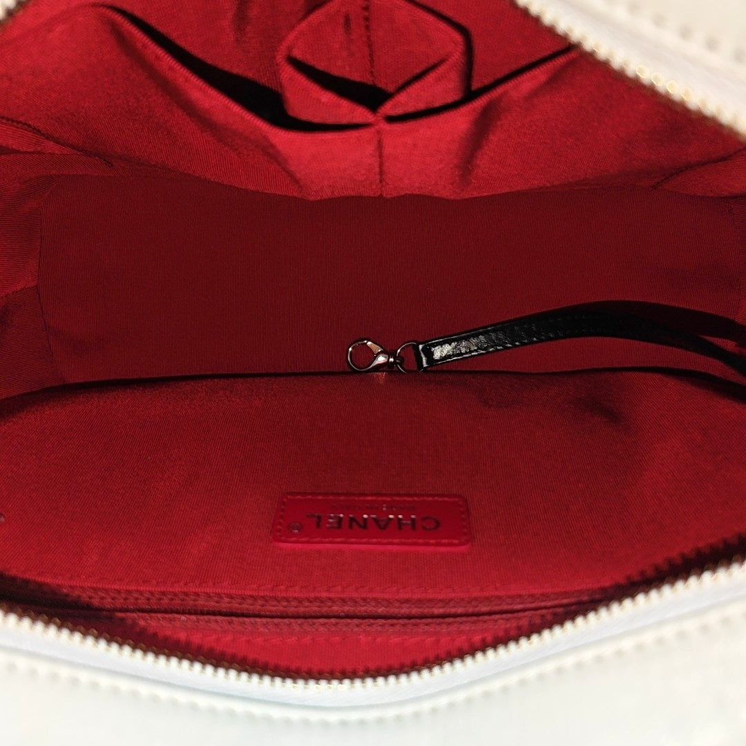 GABRIELLE Medium Quilted Calfskin White