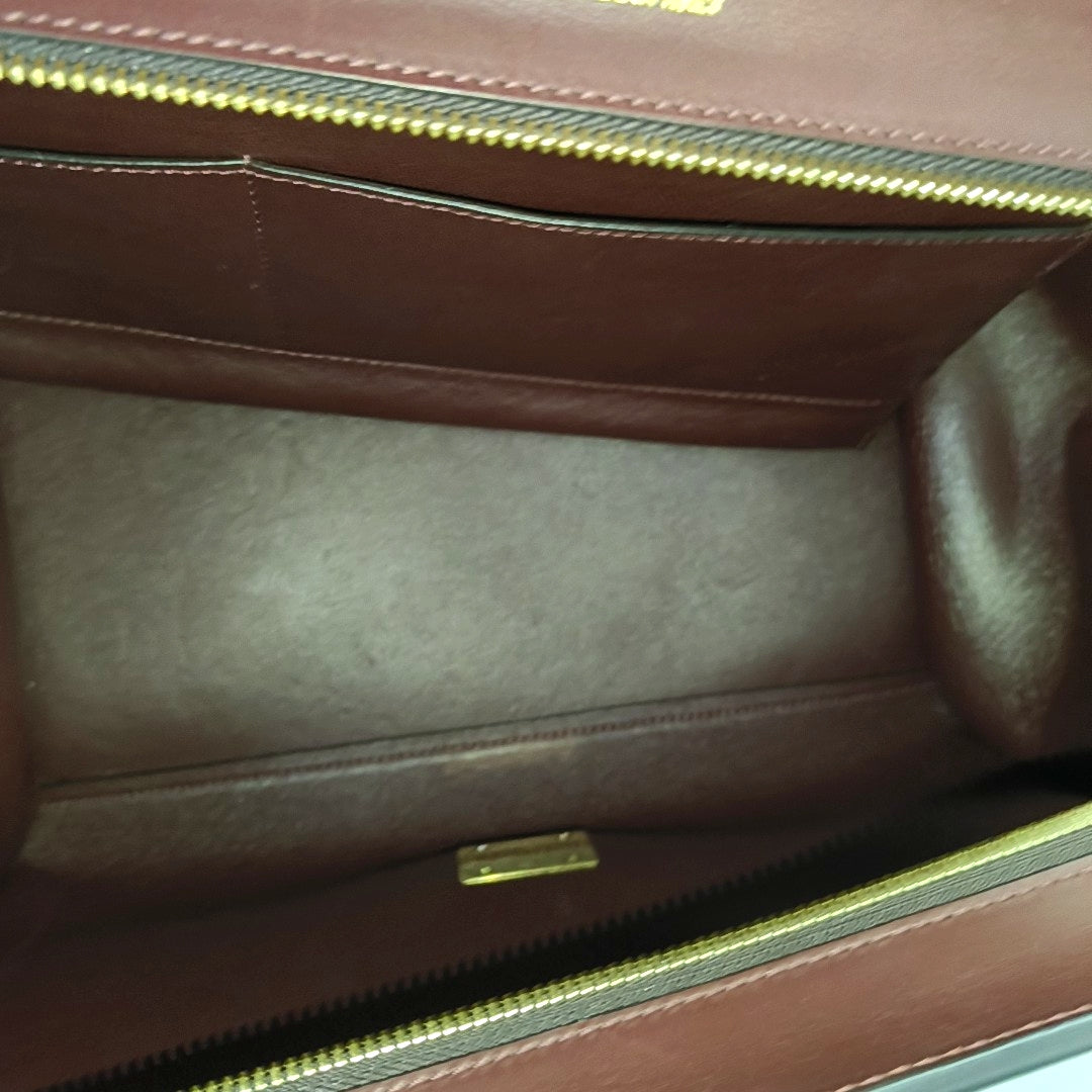 TRAPEZE Medium Calfskin Red