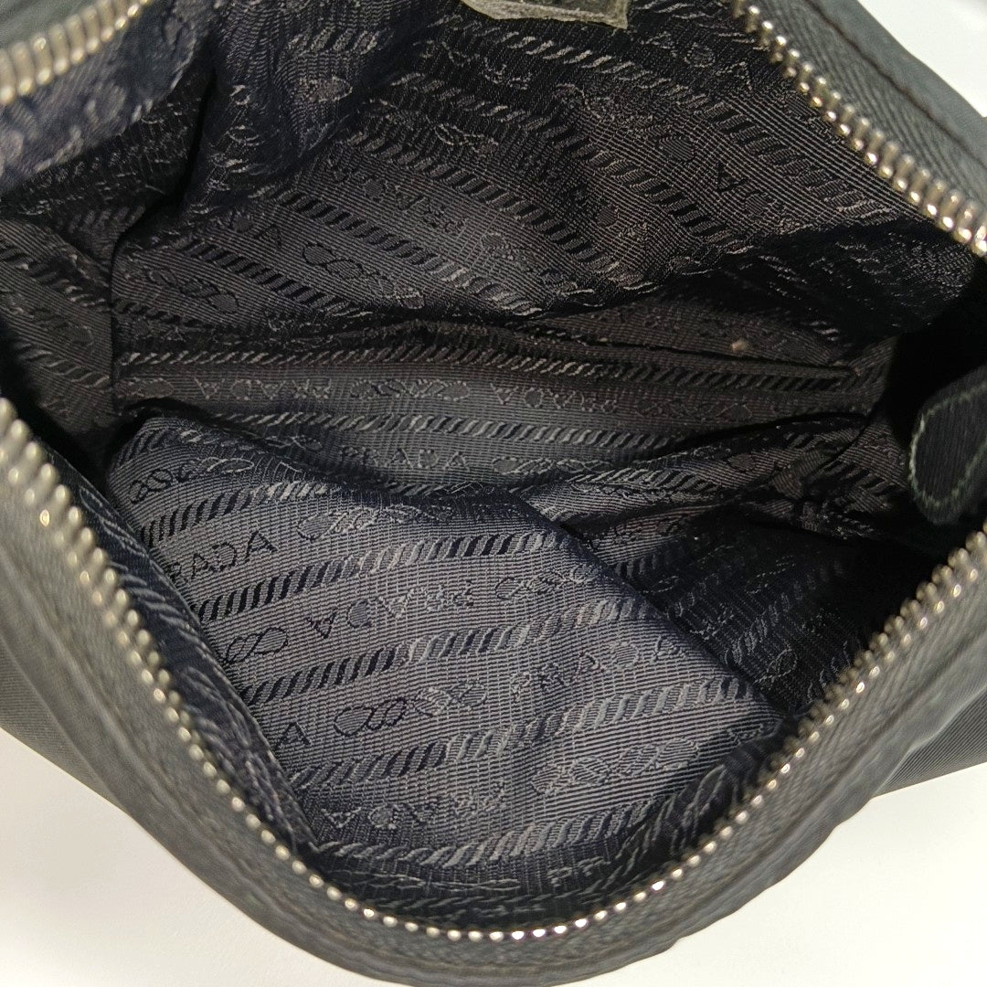 Re-Edition Nylon Black