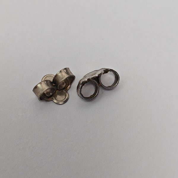 ESSENTIAL V Metal Silver Stud Earrings