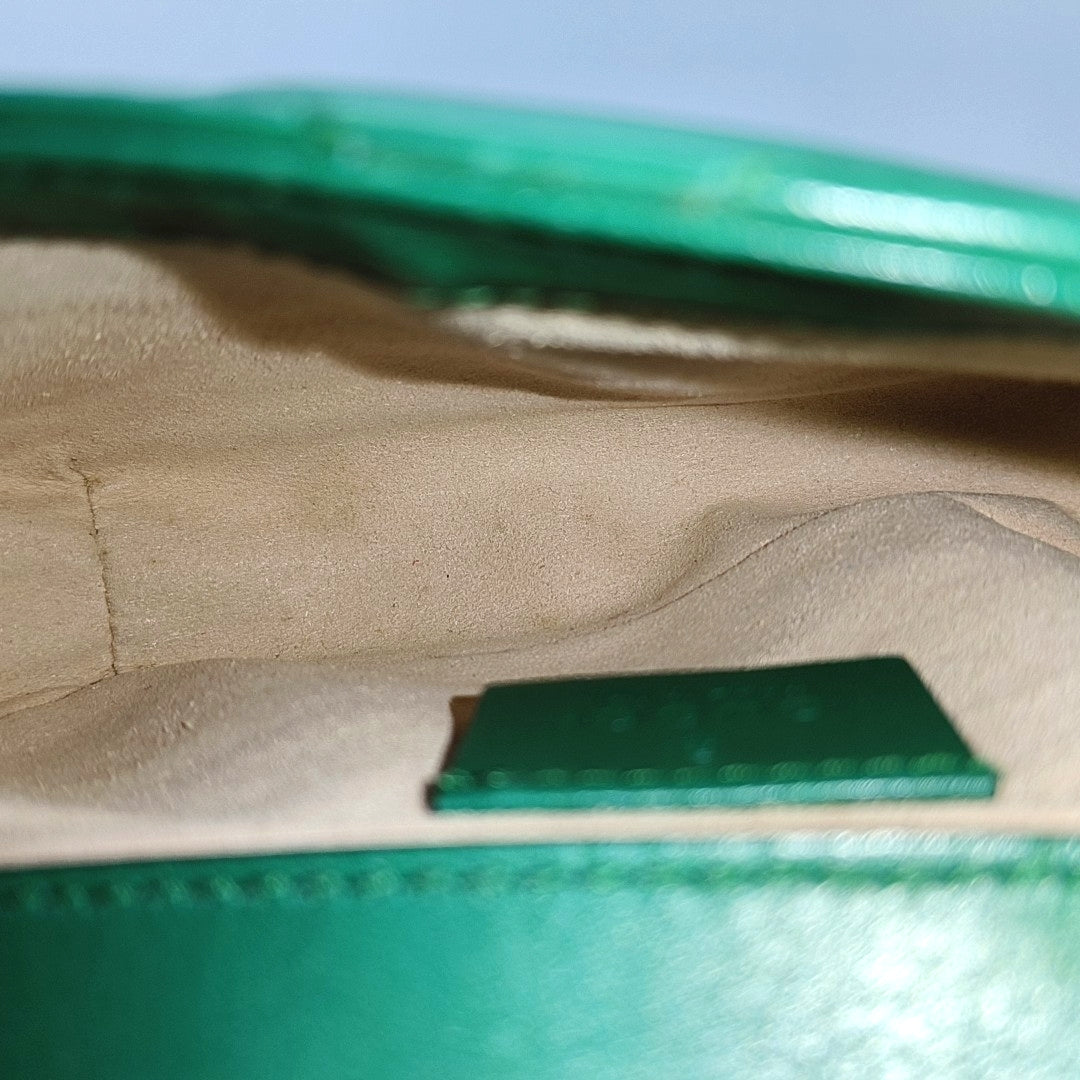 Authenticated pre-owned  GG Marmont Mini Quilted Calfskin Green - Shoulder Bag at Looply