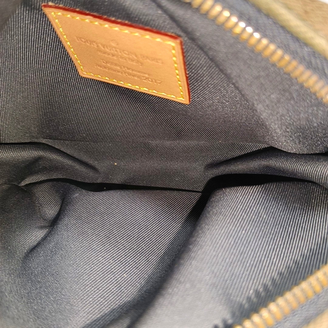 Monogram Canvas Brown