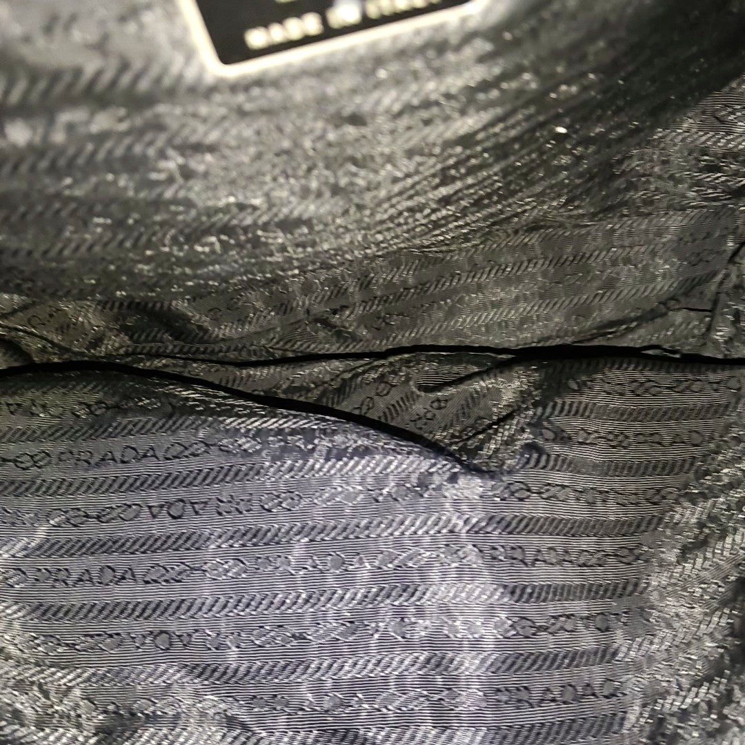 Re-Nylon Medium Nylon Black