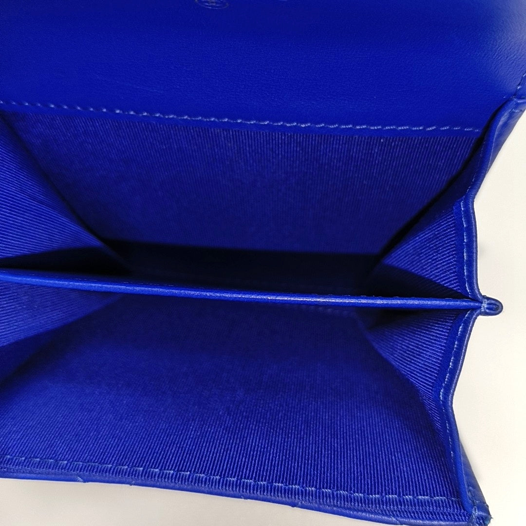 CLASSIC FLAP Quilted Lambskin Blue Card Holder