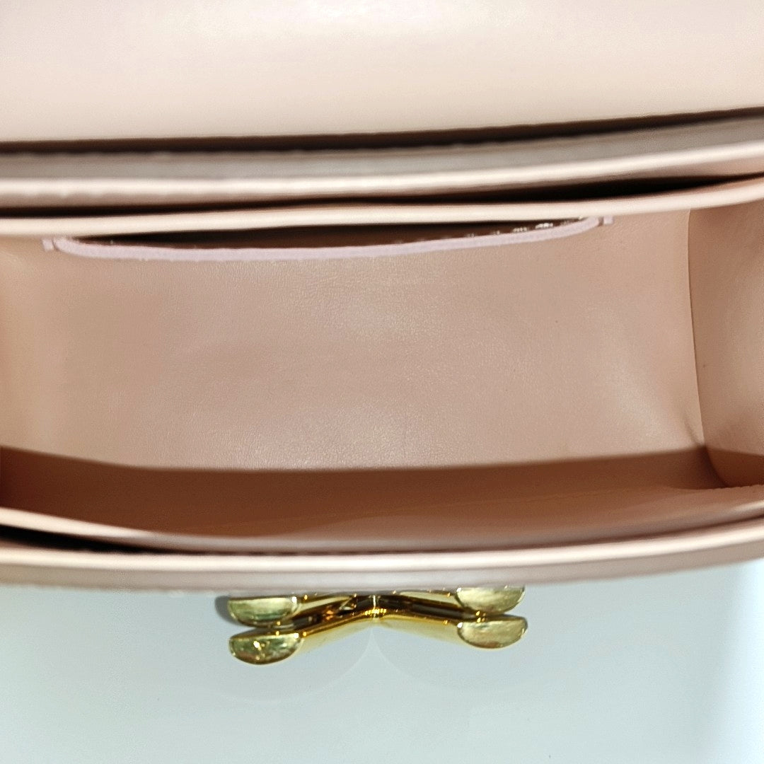 TWIST BB Calfskin Beige