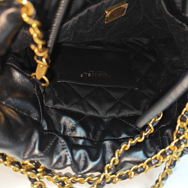 CHANEL 22 Mini Quilted Calfskin Black