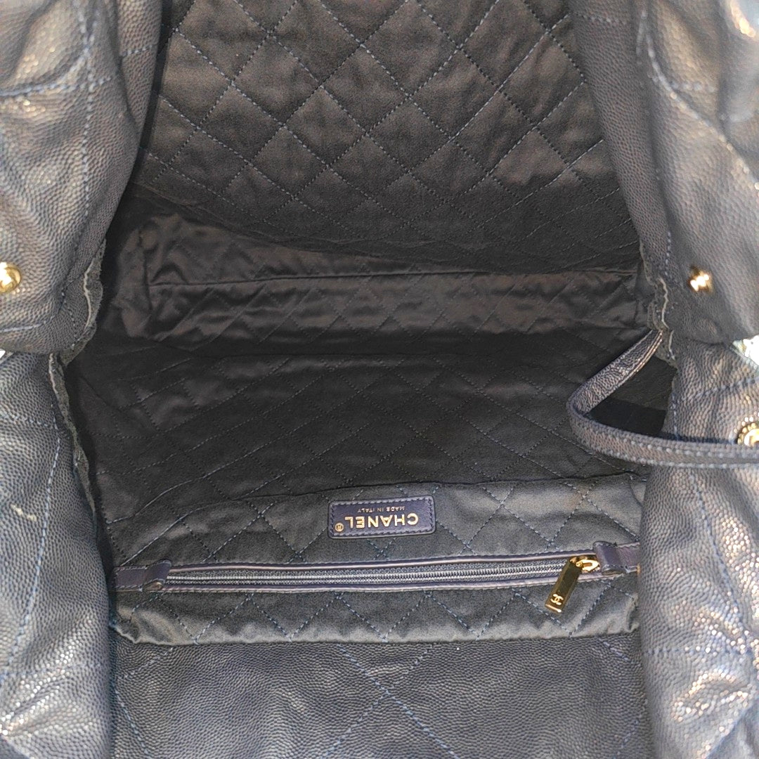 CHANEL 22 Large Quilted Grained Calfskin Blue