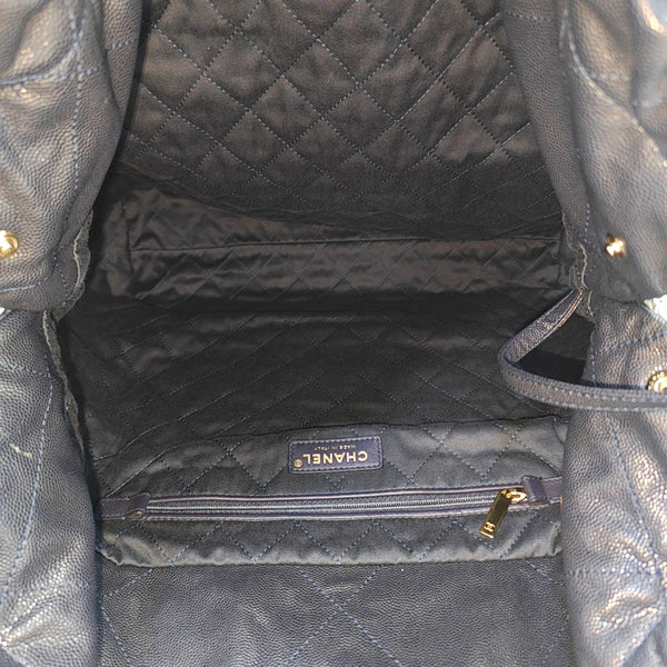 CHANEL 22 Large Quilted Grained Calfskin Blue