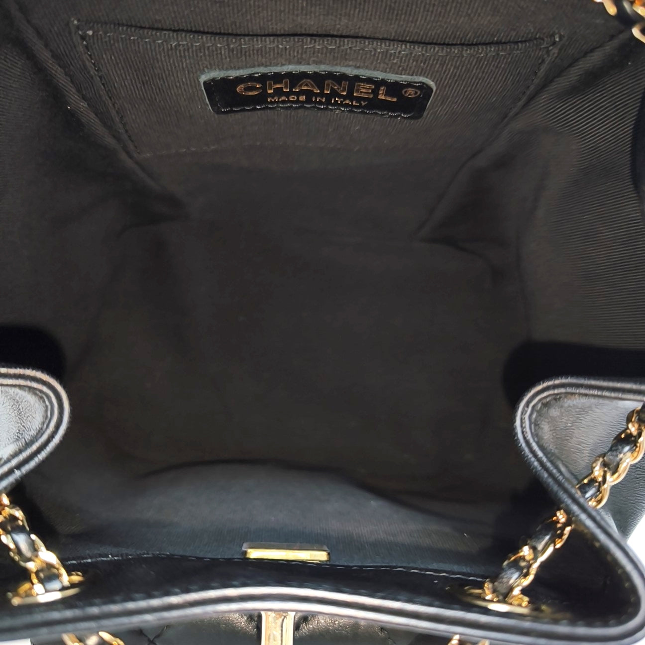 DUMA Quilted Lambskin Black