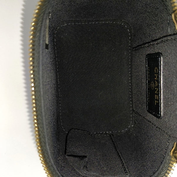 VANITY CASE Mini Quilted Lambskin Black