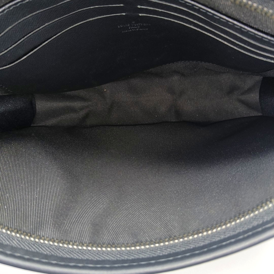Pochette Voyag MM Monogram Coated Canvas Black