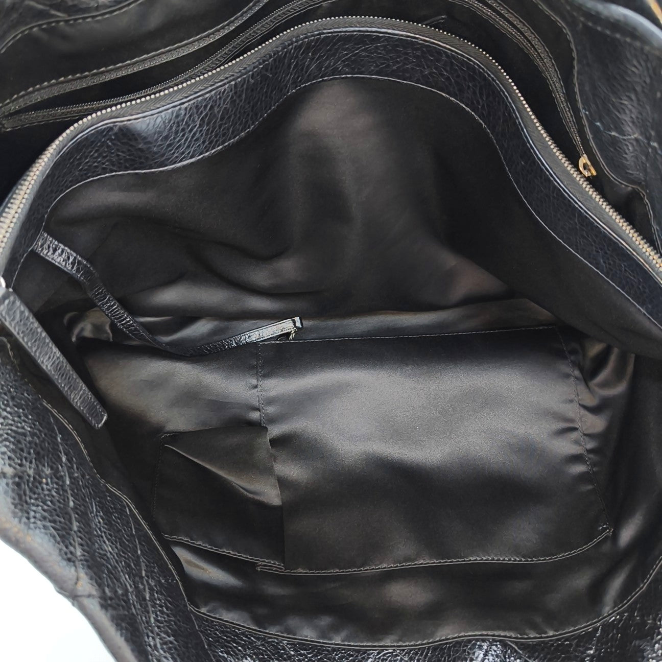 ON THE ROAD Small Quilted Grained Calfskin Black