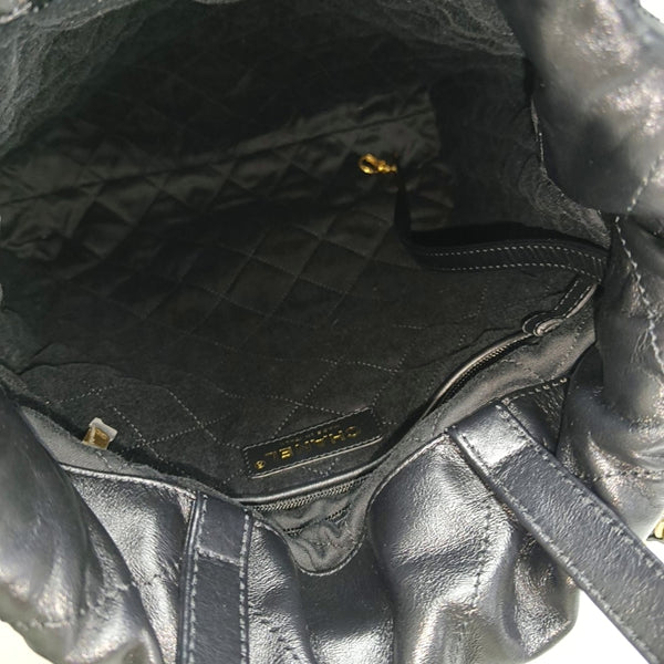 CHANEL 22 Small Quilted Calfskin Black