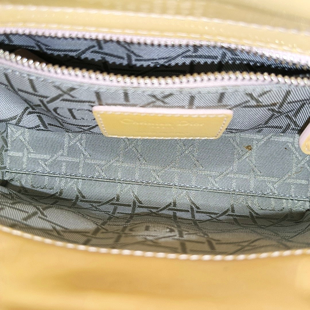Authenticated pre-owned  Lady Dior Mini Cannage Patent Leather Beige - Tote Bag at Looply