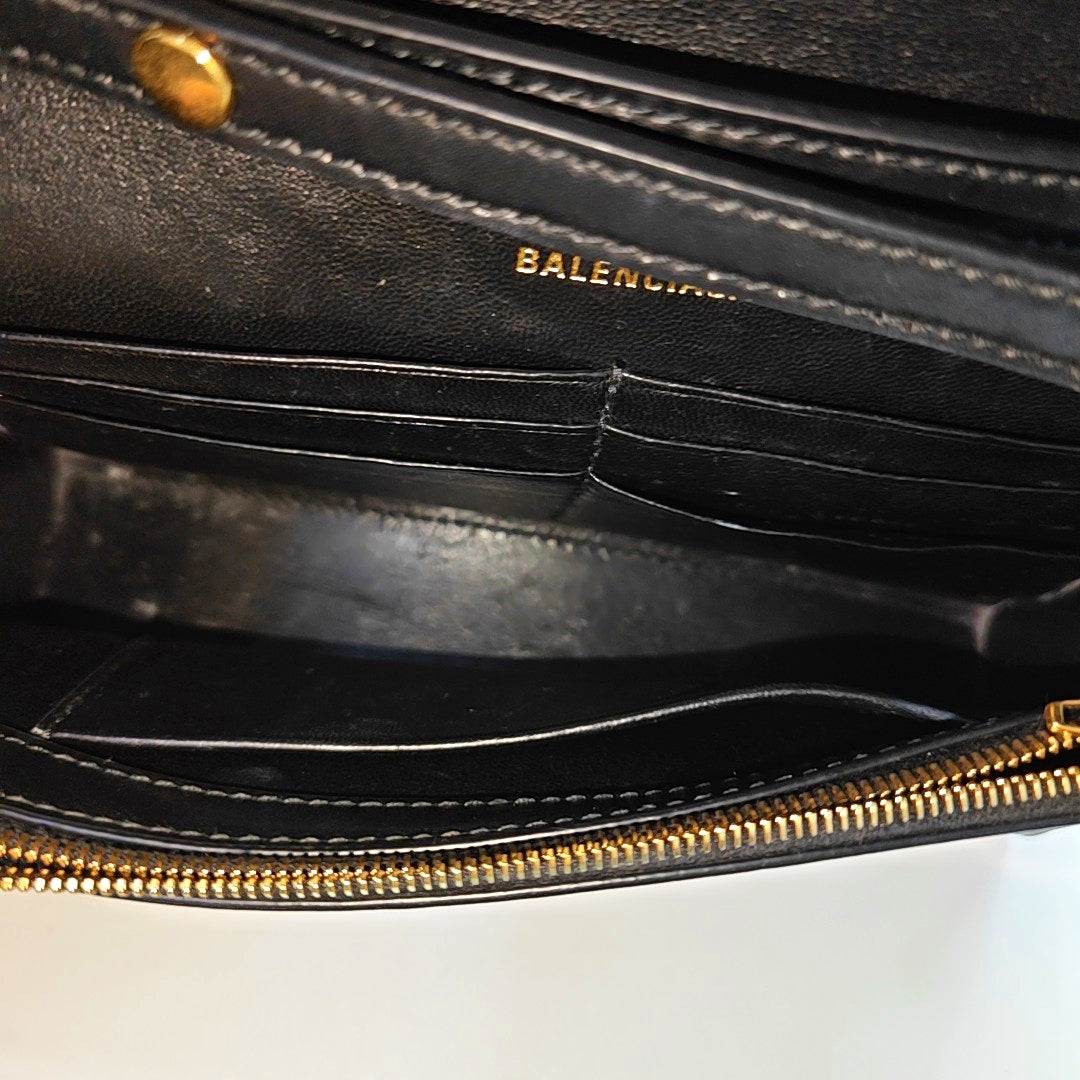 Hourglass Wallet On Chain Mini Calfskin Black