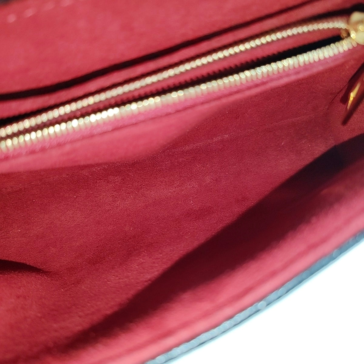 MADELEINE Monogram Calfskin Black