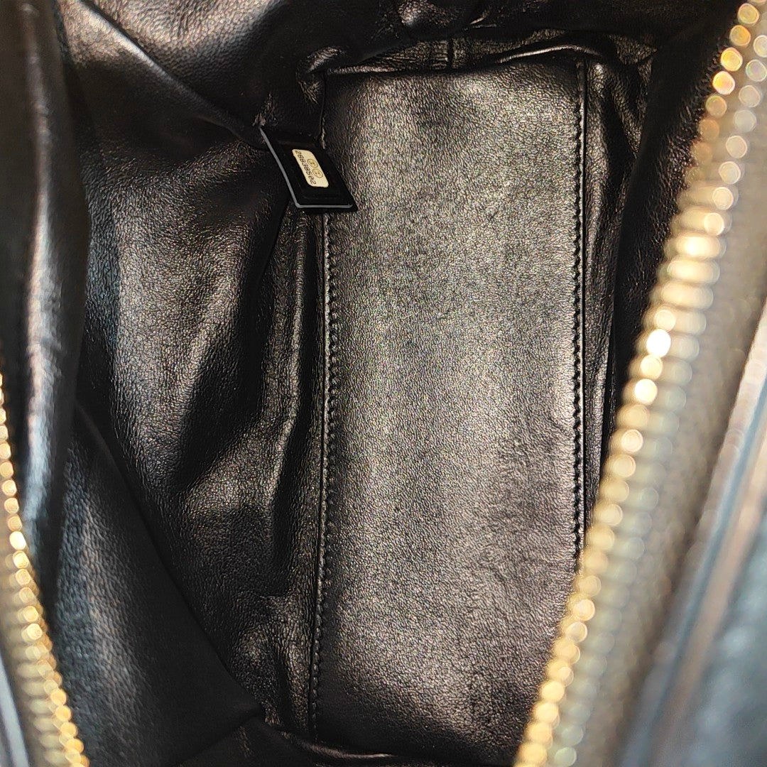 Quilted Lambskin Shoulder Bag Black