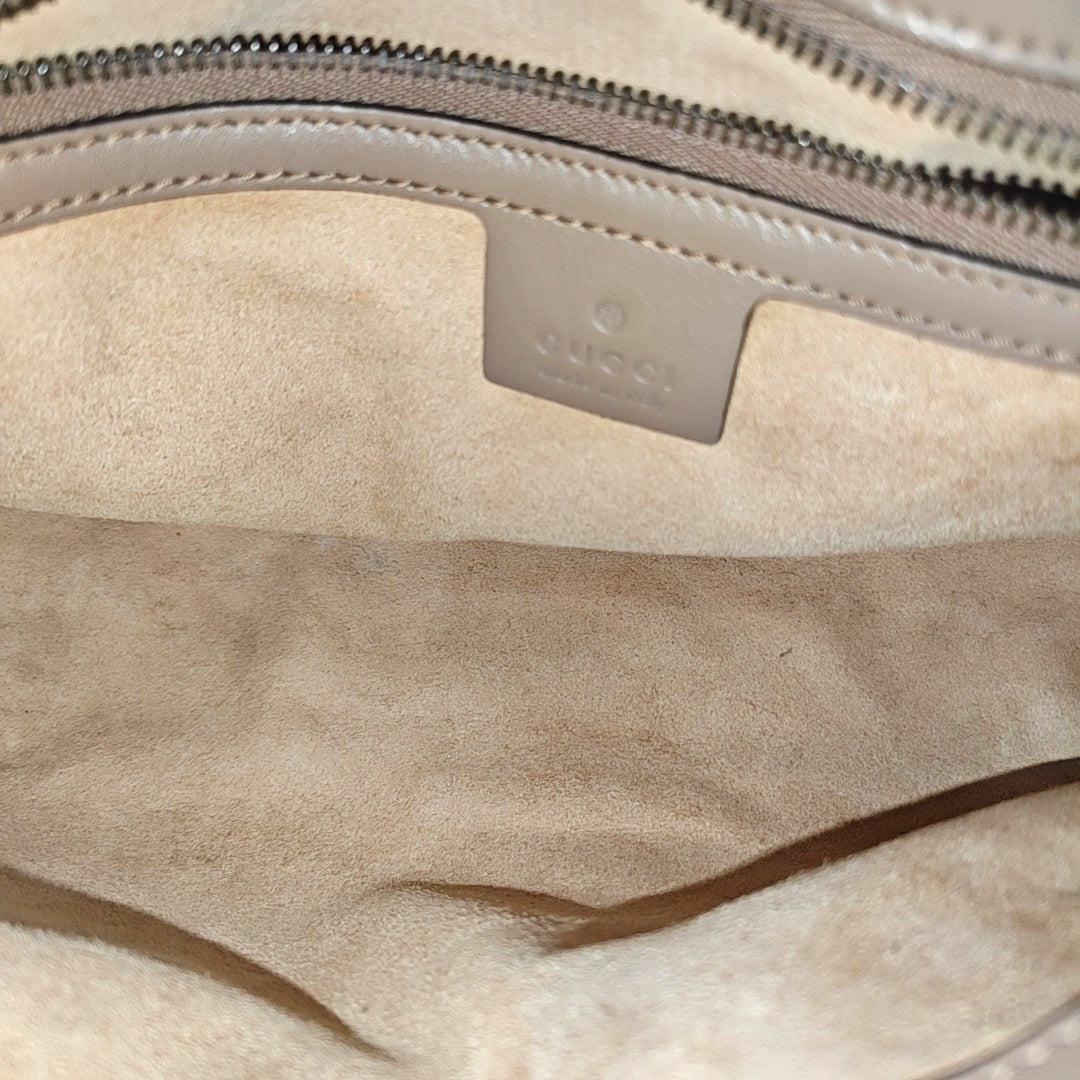 GG Marmont Medium Quilted Calfskin Beige