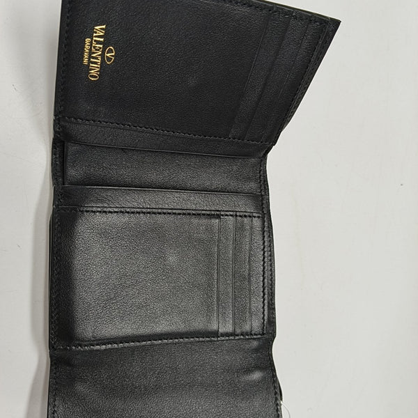 Rockstud Calfskin Black Wallet