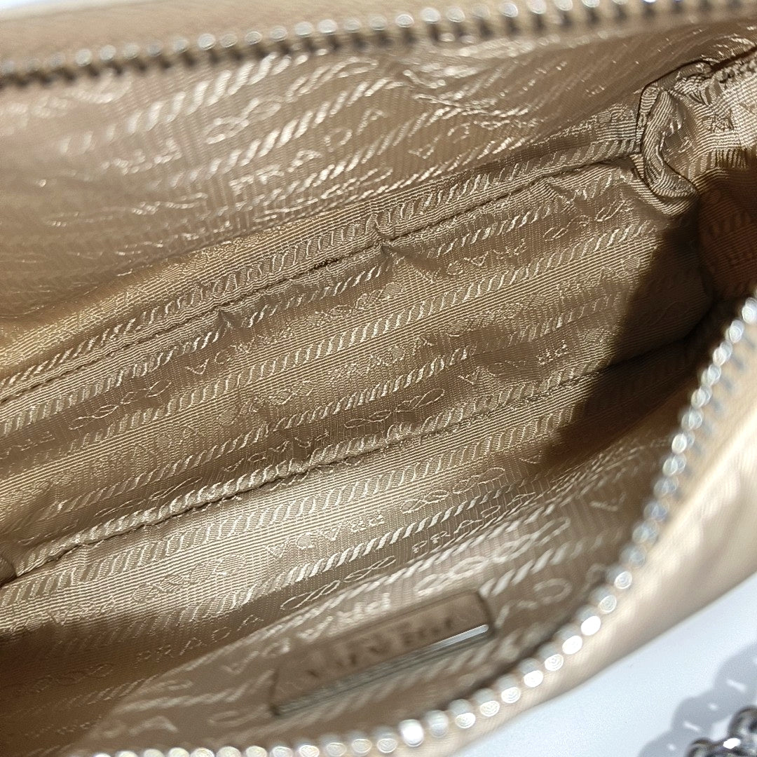 Re-Edition2000 Mini Nylon Beige