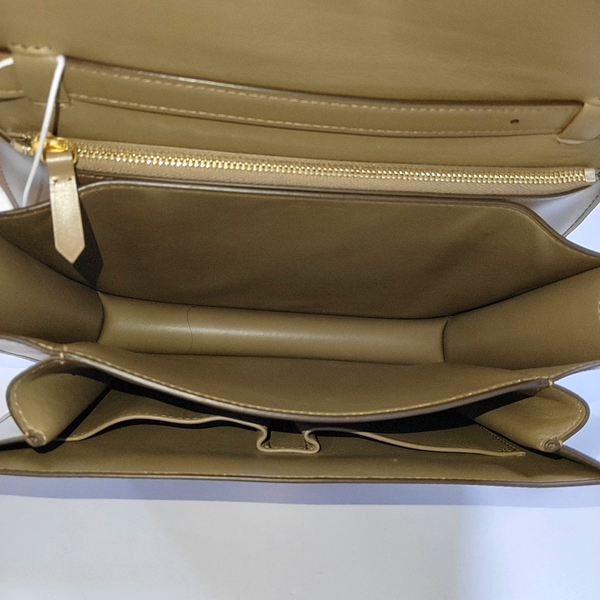 Authenticated pre-owned  CLASSIC BOX Medium Calfskin Brown - Crossbody Bag at Looply