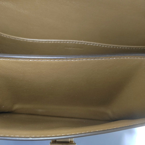 CLASSIC BOX Small Calfskin Brown