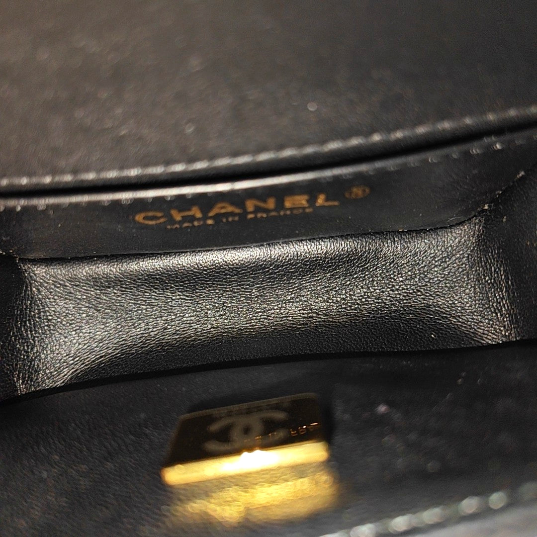 BOY CHANEL Small Chevron Calfskin Black