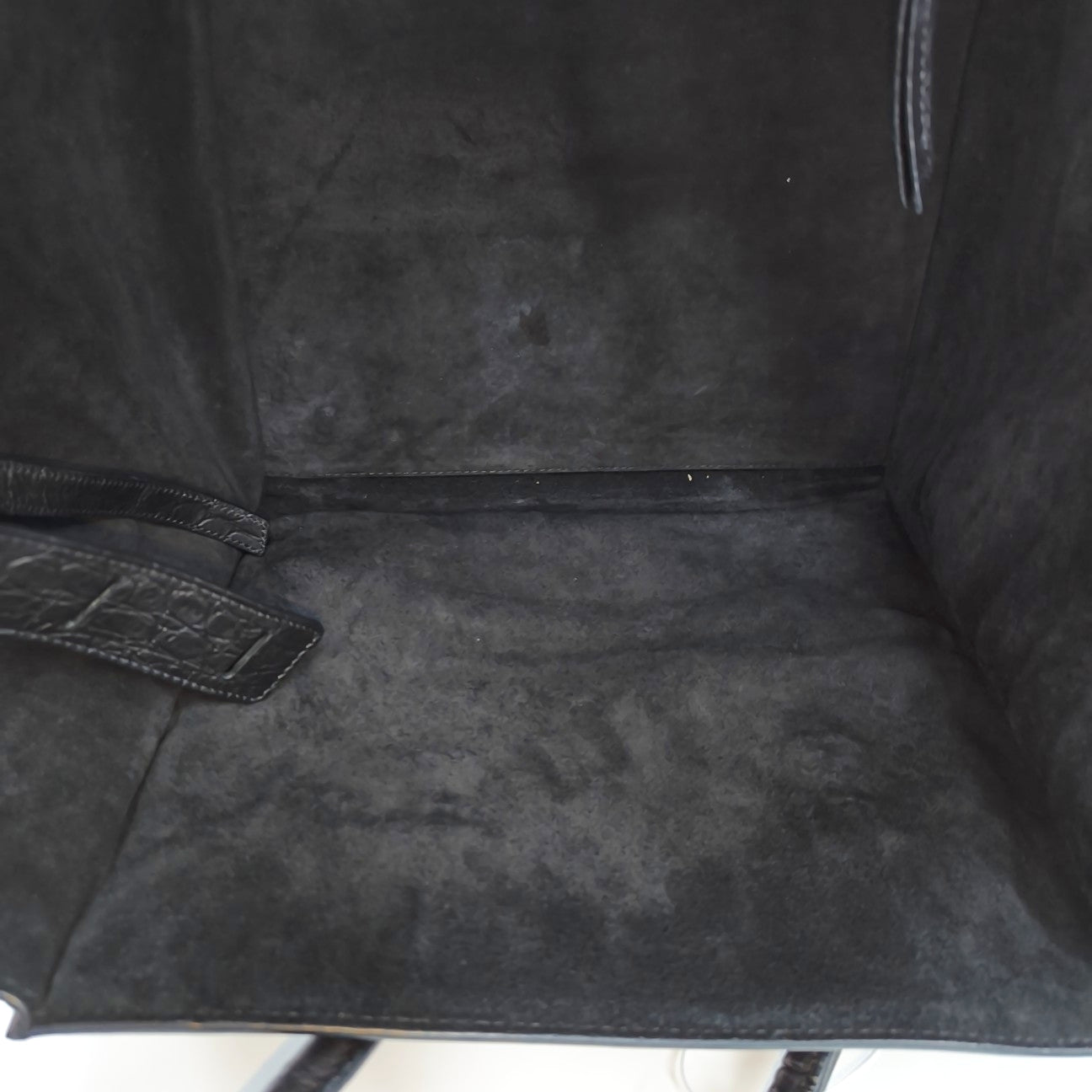PHANTOM Medium Calfskin Black