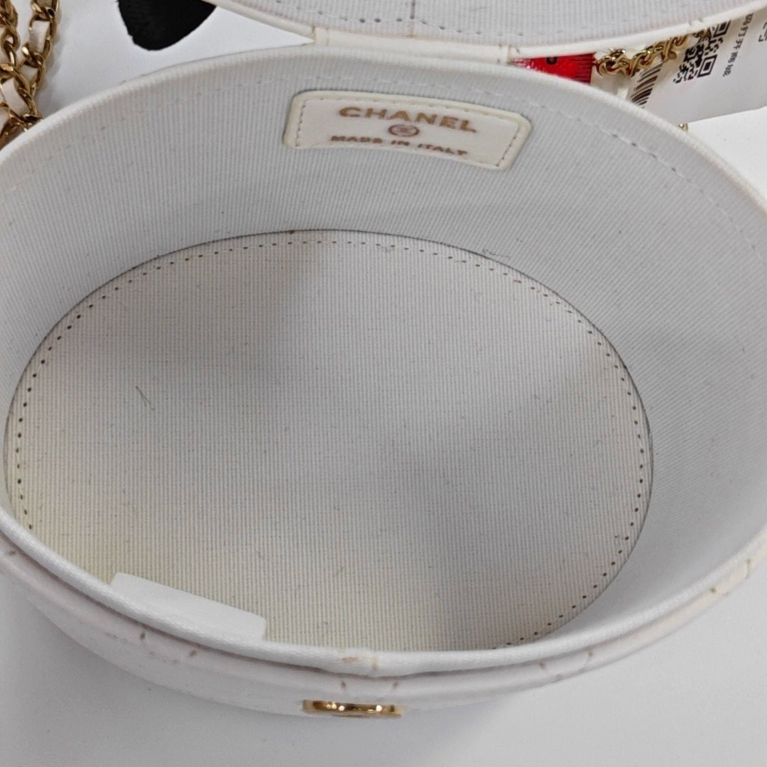 Round Vanity Medium Quilted Lambskin White