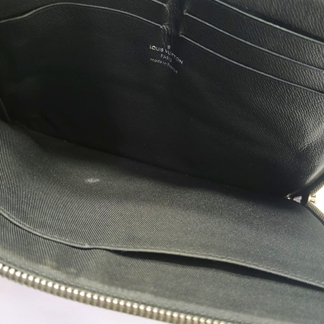 Pochette Jour PM Damier Graphite Coated Canvas Gray
