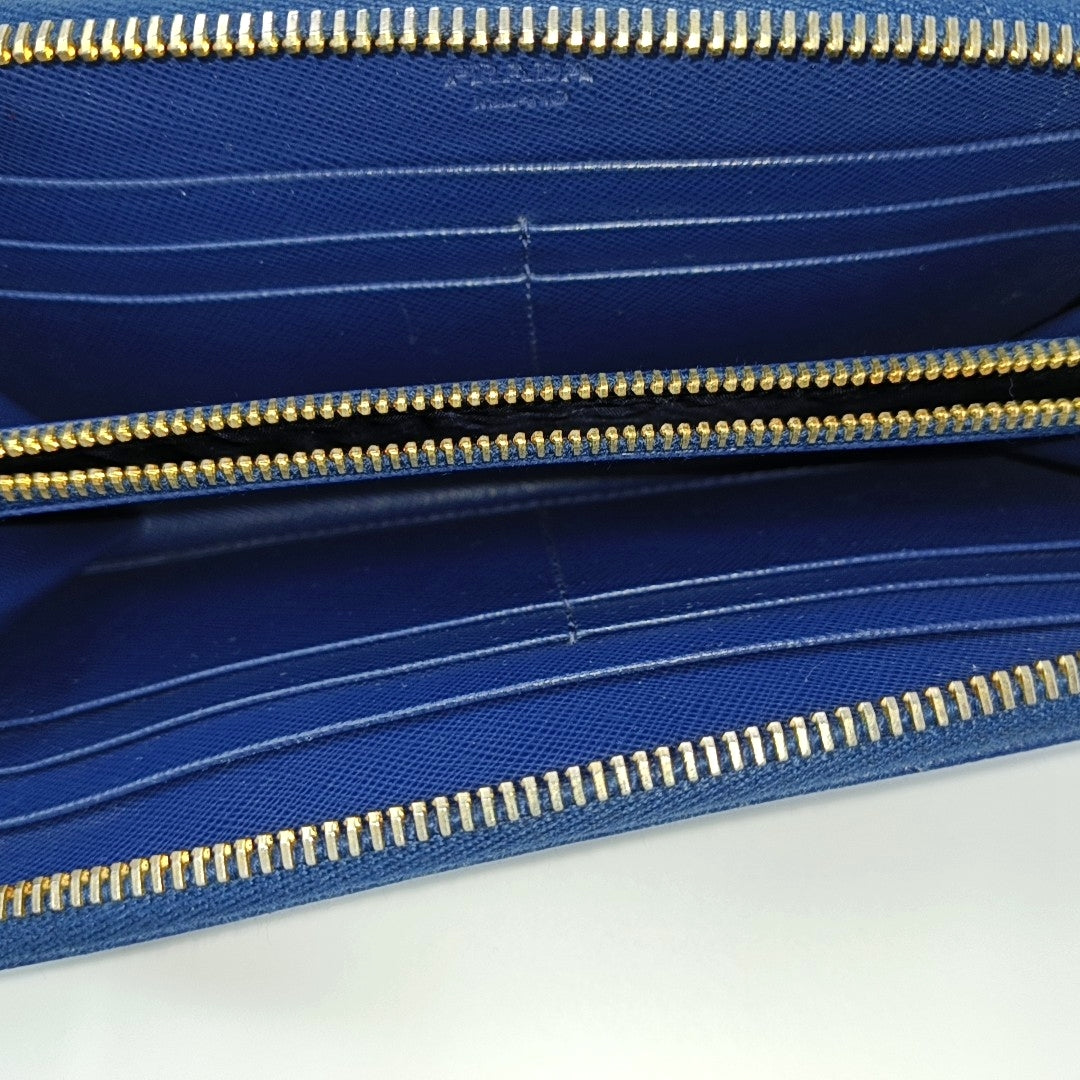 Zippy Wallet Saffiano Calfskin Blue Wallet
