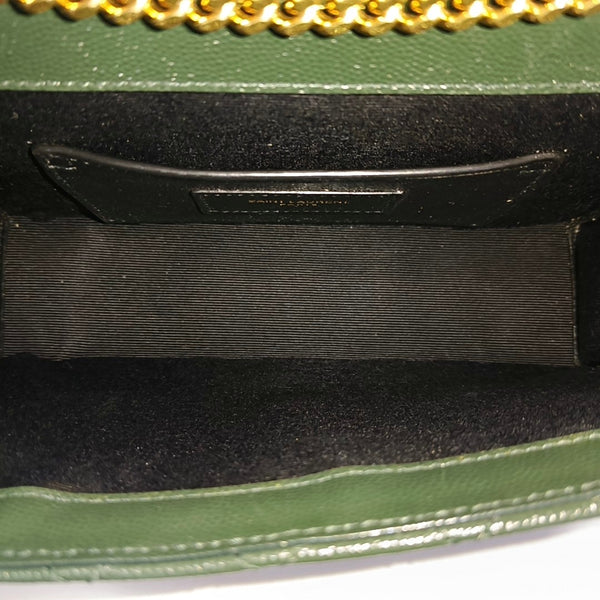 Authenticated pre-owned  ENVELOPE Small Chevron, Quilted Calfskin Green - Shoulder Bag at Looply