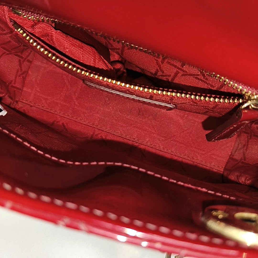 Authenticated pre-owned  Lady Dior Mini Cannage Patent Calfskin Red - Tote Bag at Looply