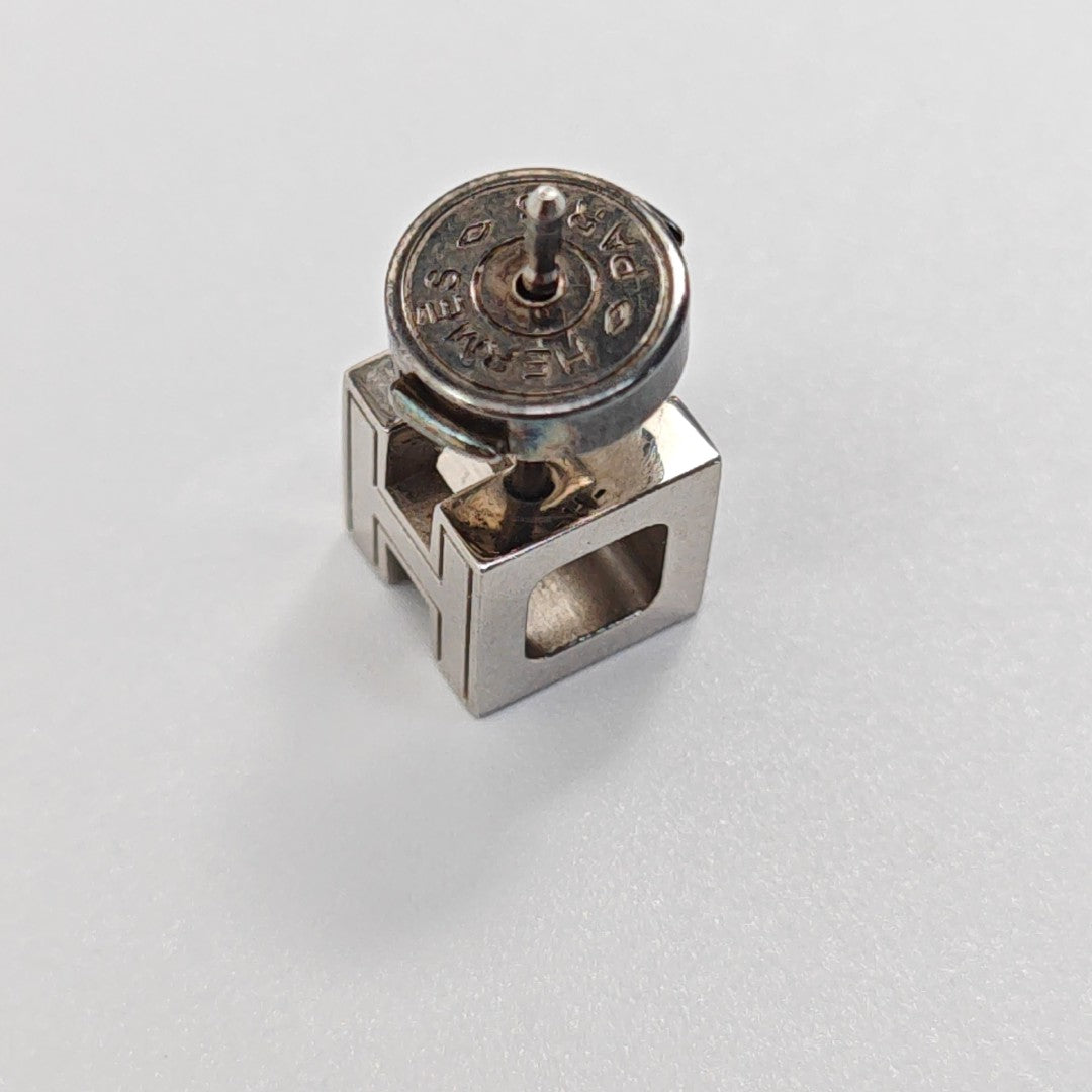 Cage D'h Metal Silver Stud Earrings