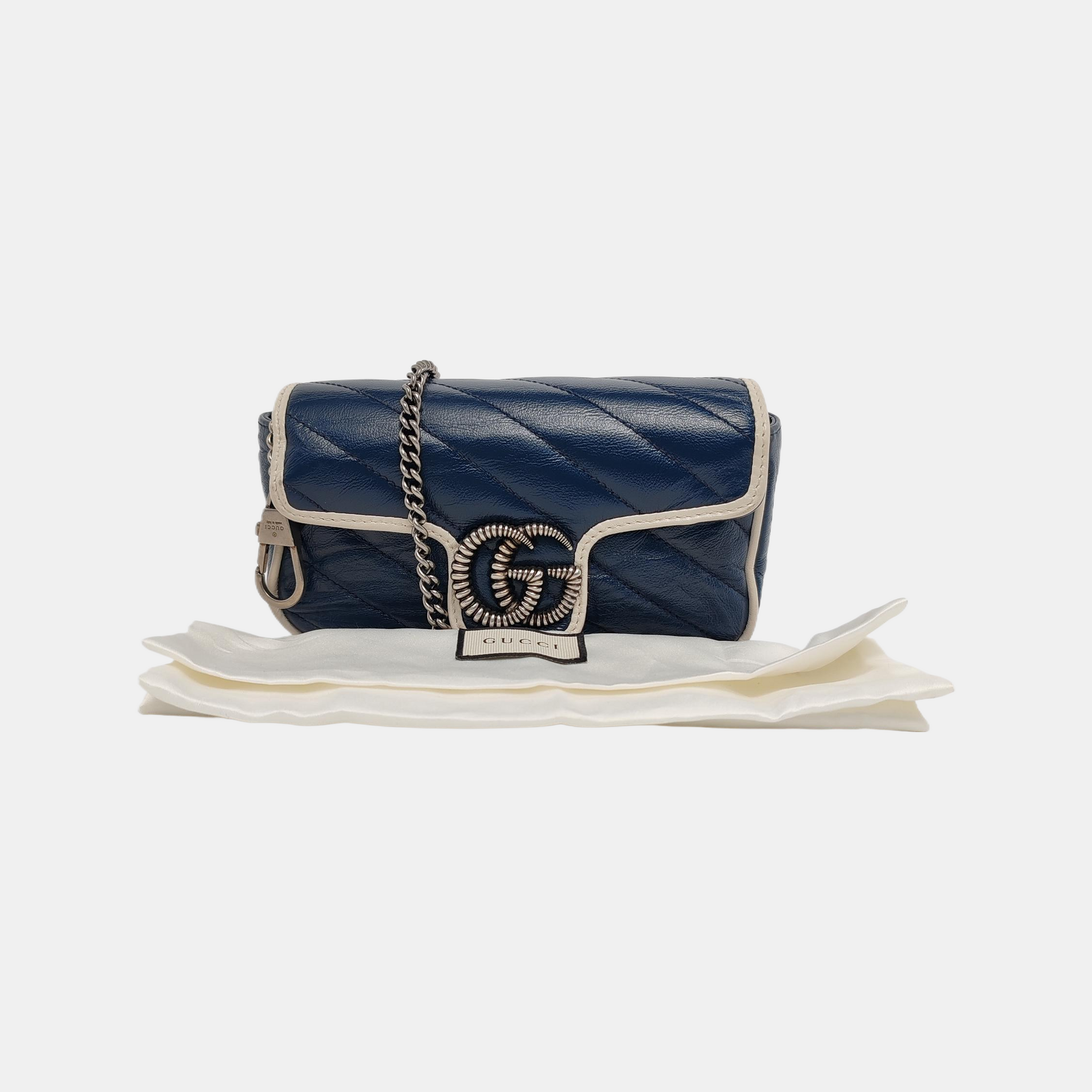Authenticated pre-owned  GG Marmont Super Mini Quilted Calfskin Blue - Crossbody Bag at Looply