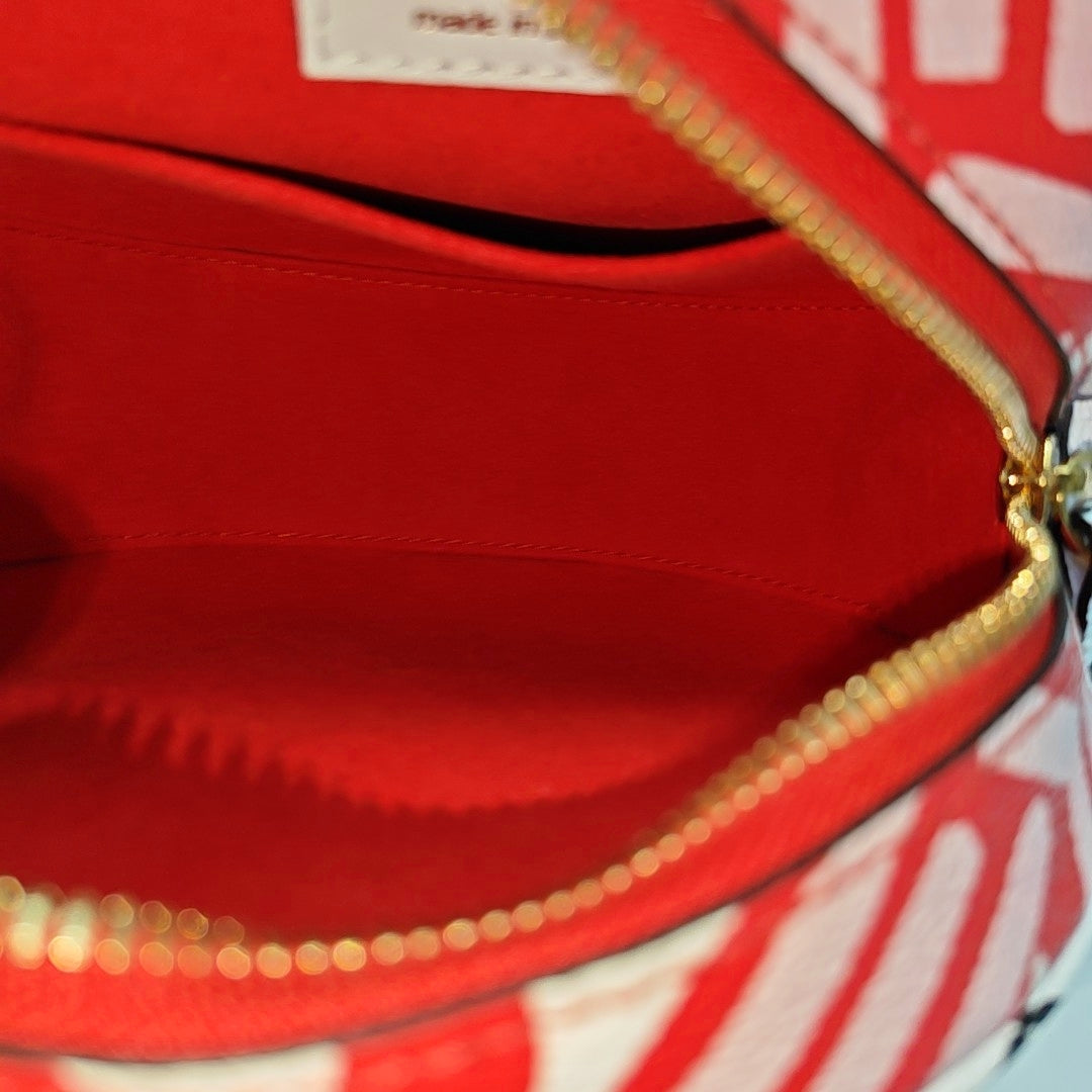 BOITE CHAPEAU PM Coated Canvas Red