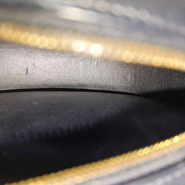 Authenticated pre-owned  TRIOMPHE Calfskin Black - Crossbody Bag at Looply