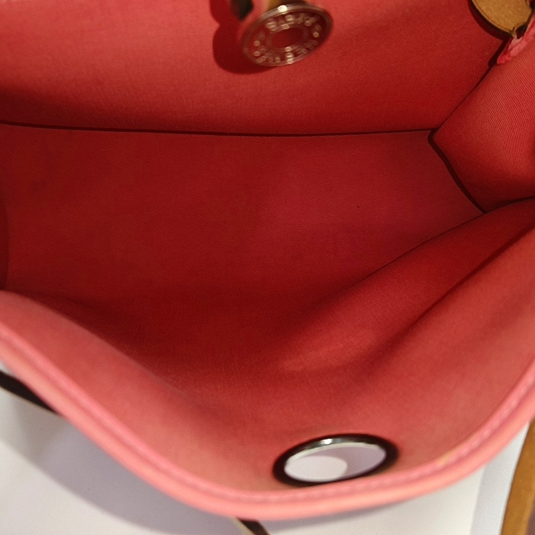 Authenticated pre-owned  Herbag 31 Canvas Pink - Shoulder Bag at Looply