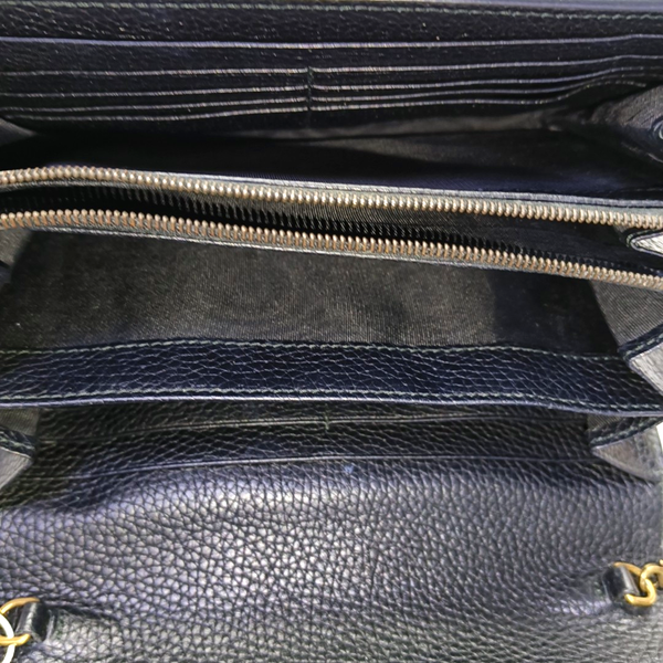 Authenticated pre-owned  GG Marmont Mini Calfskin Black - Crossbody Bag at Looply