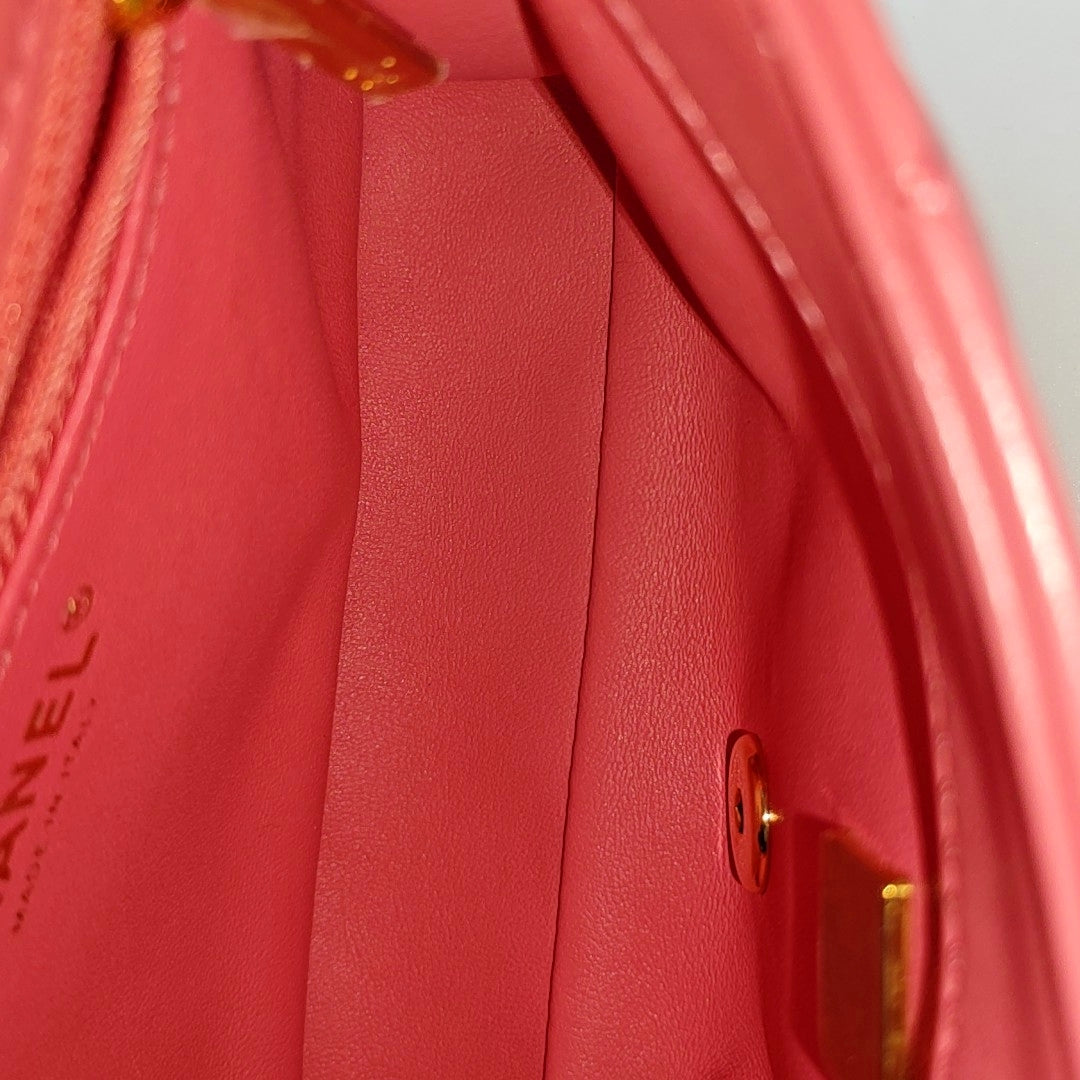 CLASSIC FLAP Small Quilted Lambskin Pink