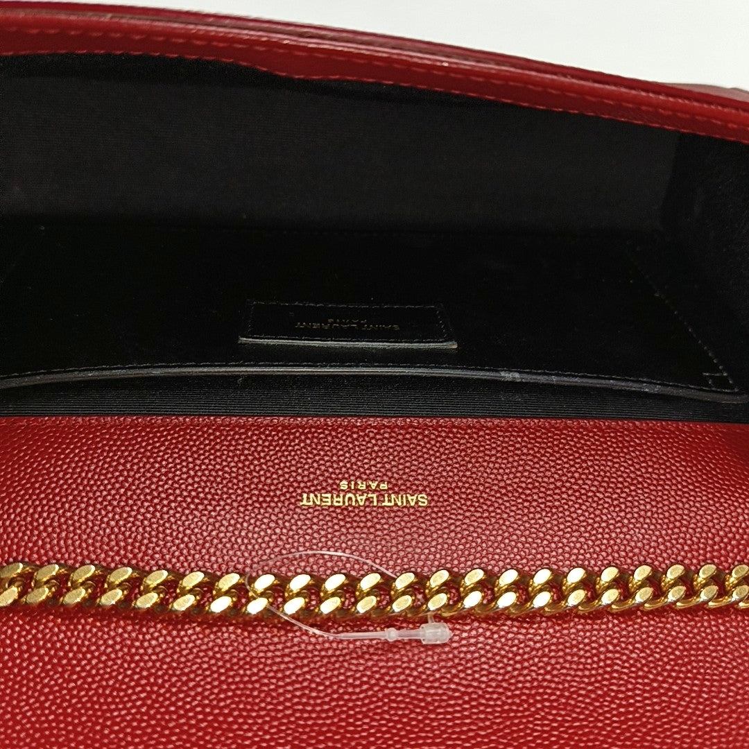 Authenticated pre-owned  KATE Medium Calfskin Red - Shoulder Bag at Looply