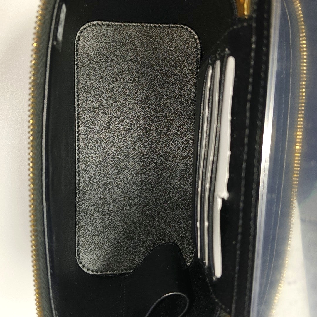 VANITY CASE Small Quilted Grained Calfskin Black